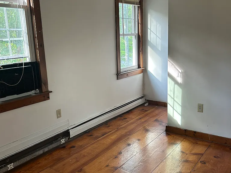 71 Bittersweet Rd — Photo 4