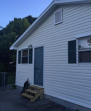 2nd image of 422 W Obispo Ave