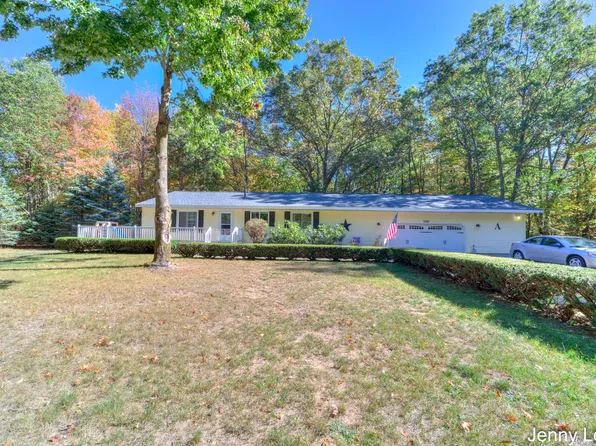 3280 Fenner Rd, Muskegon, MI 49445