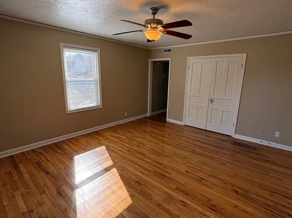 306 N 31st Ave APT 219, Omaha, NE 68131