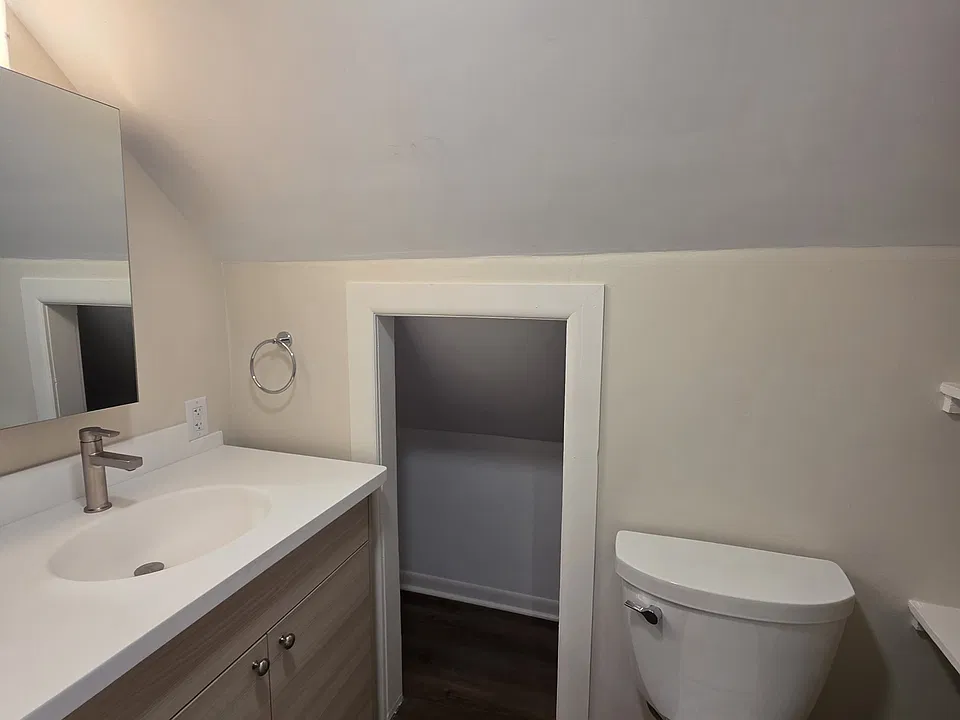 326 S 3rd St #2