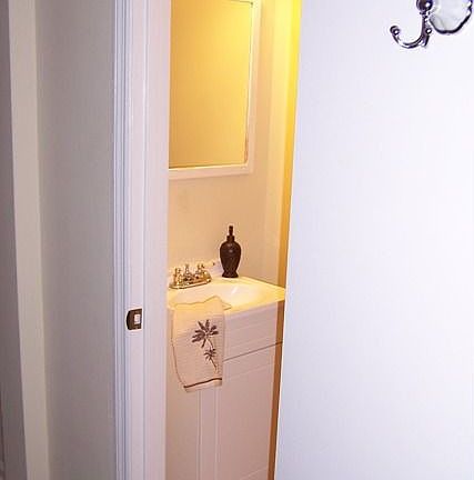 1/2 Bath downstairs!