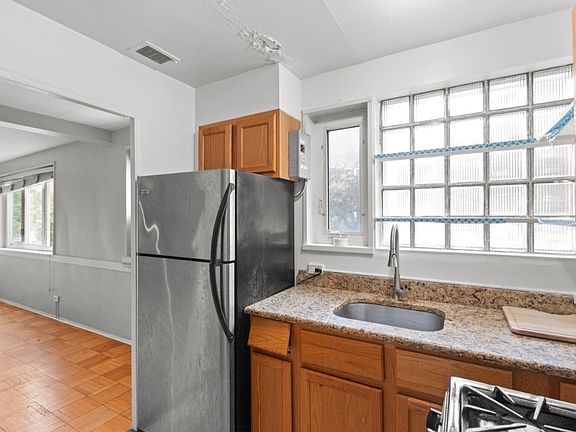 4th image of 7206 Oak Ave APT 2SE