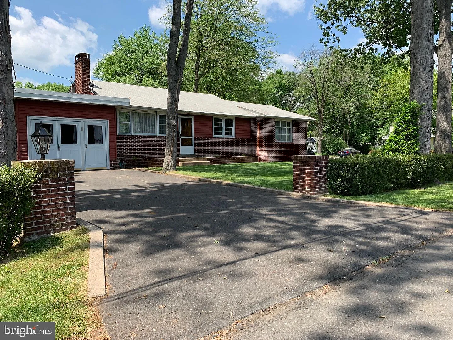 410 Ivy St photo 1