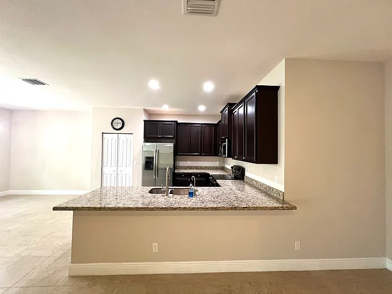 79 NE Abaca Way — Photo 6