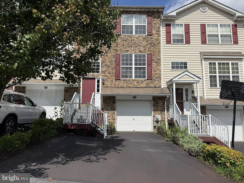 278 Yorktown Ct
