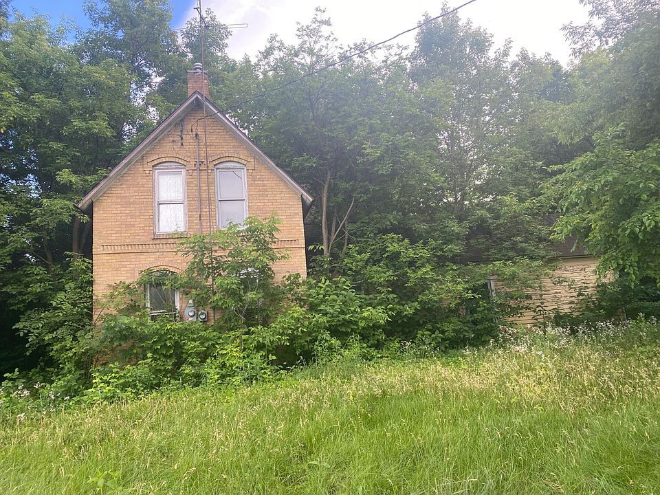 1st image of 5565 85th Ave