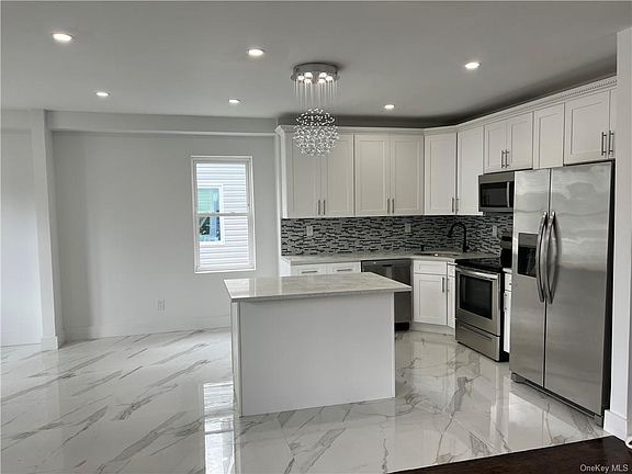 4th image of 314 S 9th Ave Floor 1