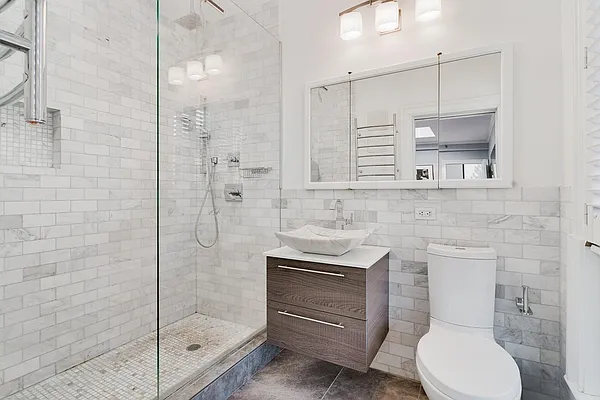 Rented by Douglas Elliman | media 16