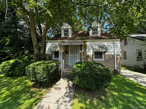 18640 Morang Dr, Detroit, MI 48205