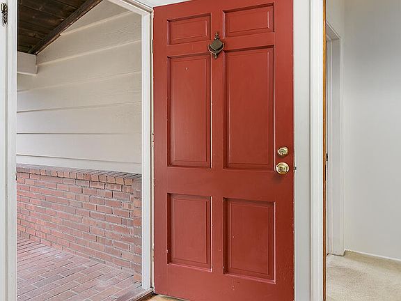 4th image of 358 Knight Way