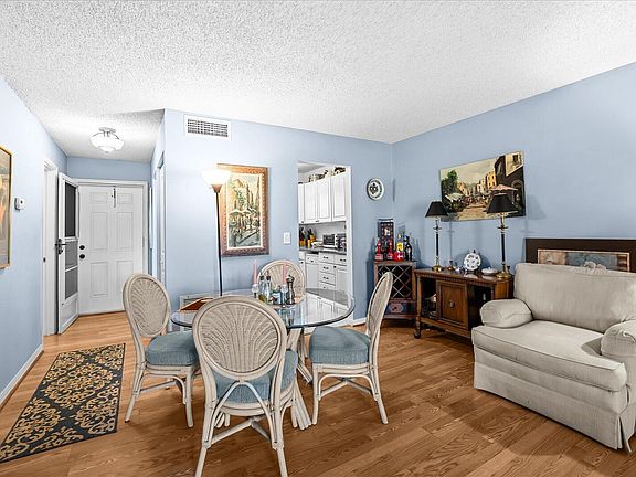 4th image of 1943 SW Palm City Road #22-d