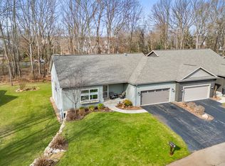 9456 Sassafras Trl, Portage, MI 49002