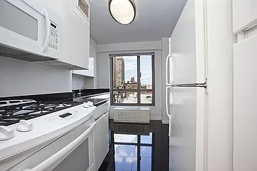 Rented by Siderow Residential Group