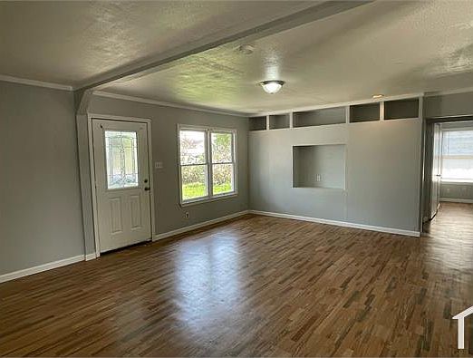 2nd image of 4817 Kendall Dr #A