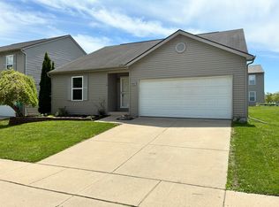 8603 Cass River Dr, Fowlerville, MI 48836