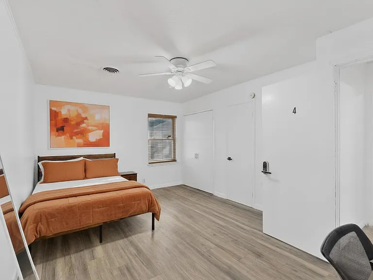 Room 4