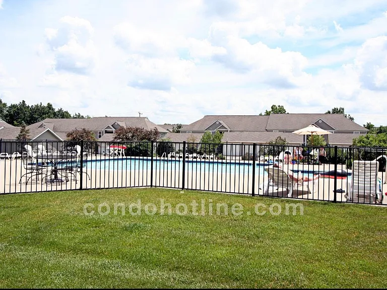 1245 Heatherwood Ln — Photo 3