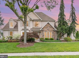 1081 Country Club Rd, Camp Hill, PA 17011