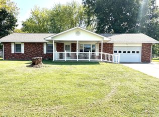 124 Cori Ln, Versailles, IN 47042
