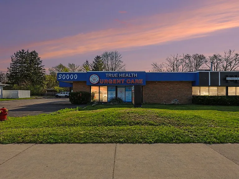 30000 Orchard Lake Rd #SWT A B OR C — Photo 22
