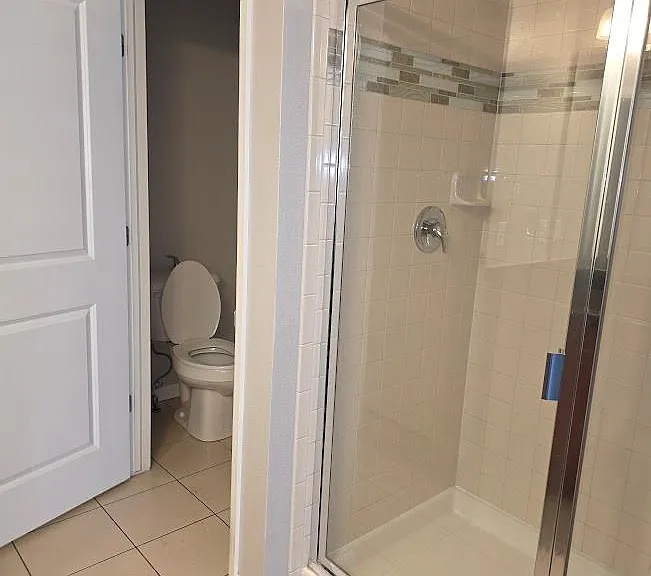5556 W 72nd Pl — Photo 9
