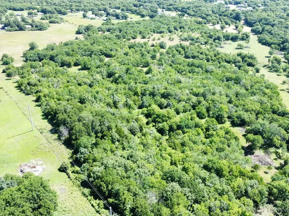 4090 South Rd, Oologah, OK 74053