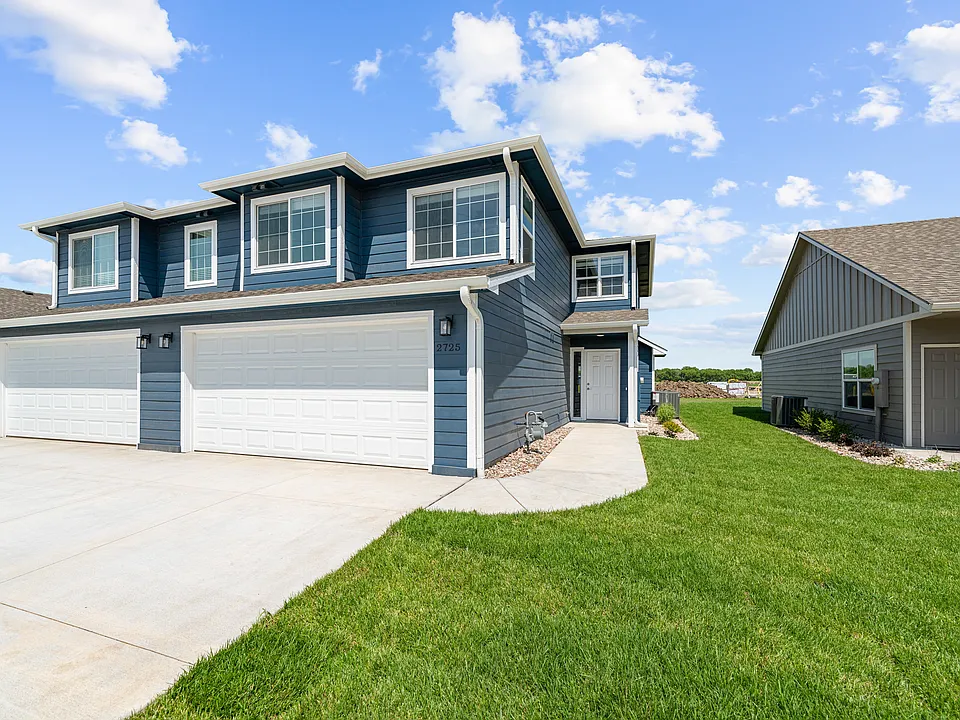 2753 Amelia Ln