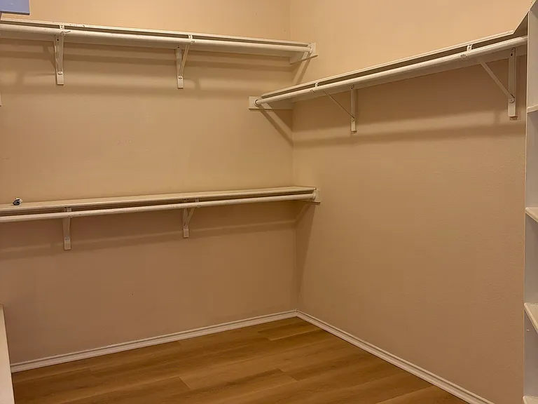 11501 Knapple Cv — Photo 21