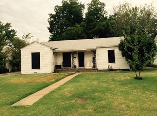 206 Almond St, Waxahachie, TX