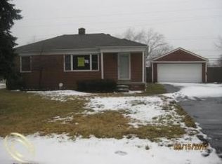 2345 Kohler St, Waterford, MI 48329