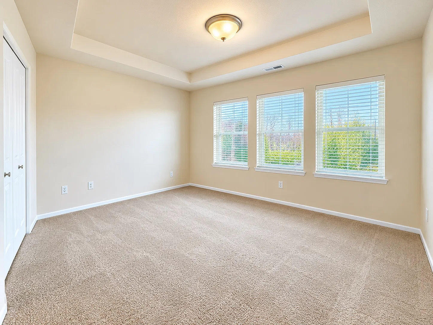 2 bed, 2.5 bath, 1403 sqft, $3,500 — Photo 3
