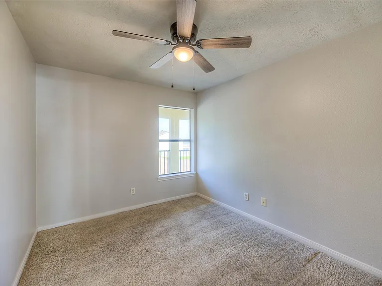 445 Carolcrest Ln #422 — Photo 7