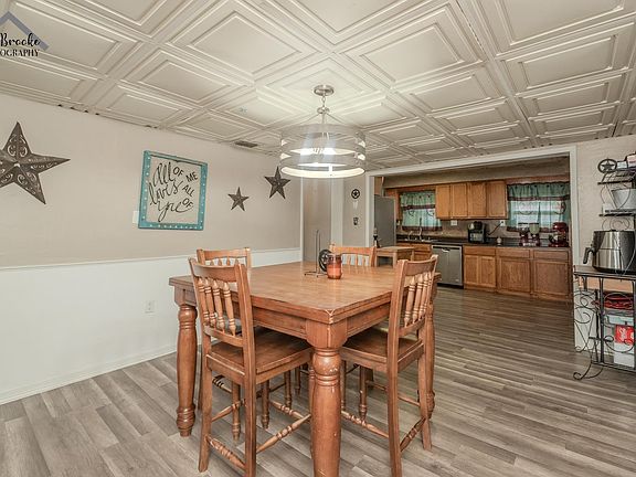 5th image of 1725 N 77 Ranch Rd