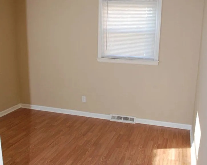 1344 Royalty Ct — Photo 25