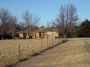 3841 E Tower Rd, Ponca City, OK 74604