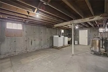 92 Brackett Ave #R — Photo 22