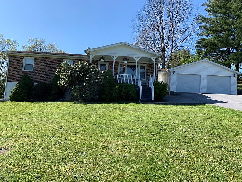1st image of 211 Sackett Rd