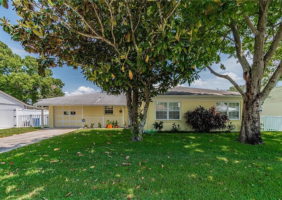 1st image of 8331 Archwood Cir