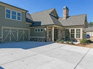 104 Cedarcrest Village Ct, Acworth, GA 30101