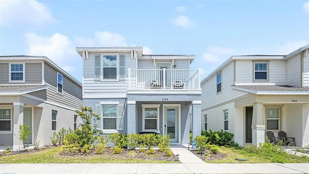 3 bed, 2.5 bath, 1748 sqft, $2,500 — Photo 1
