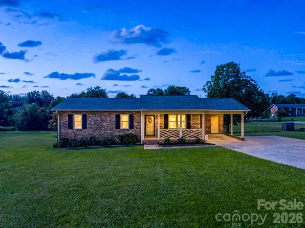 2196 Ferry Rd, Mooresboro, NC 28114