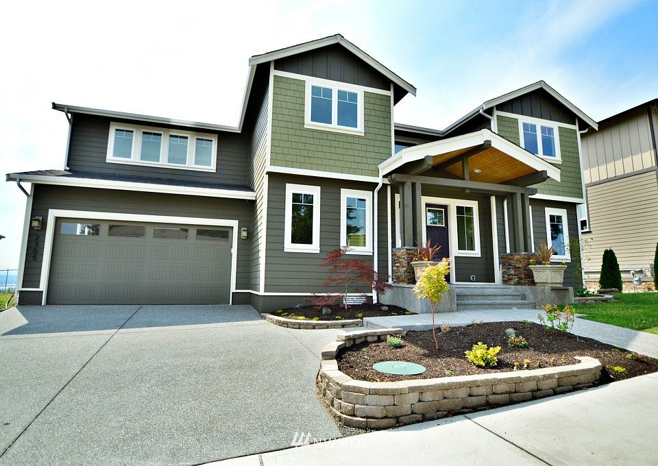 1st image of 2305 58th ave Avenue NE