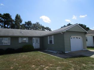 32 Innsbruck Dr, Toms River, NJ 08757