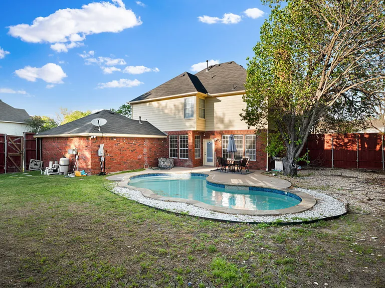 141 Morningside Dr — Photo 10