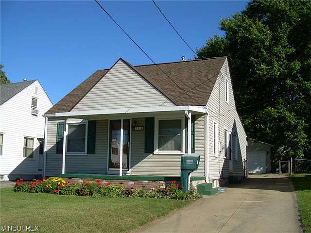 1st image of 789 Davies Ave