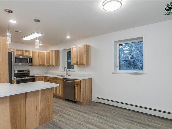 2nd image of 2828 Totem Dr