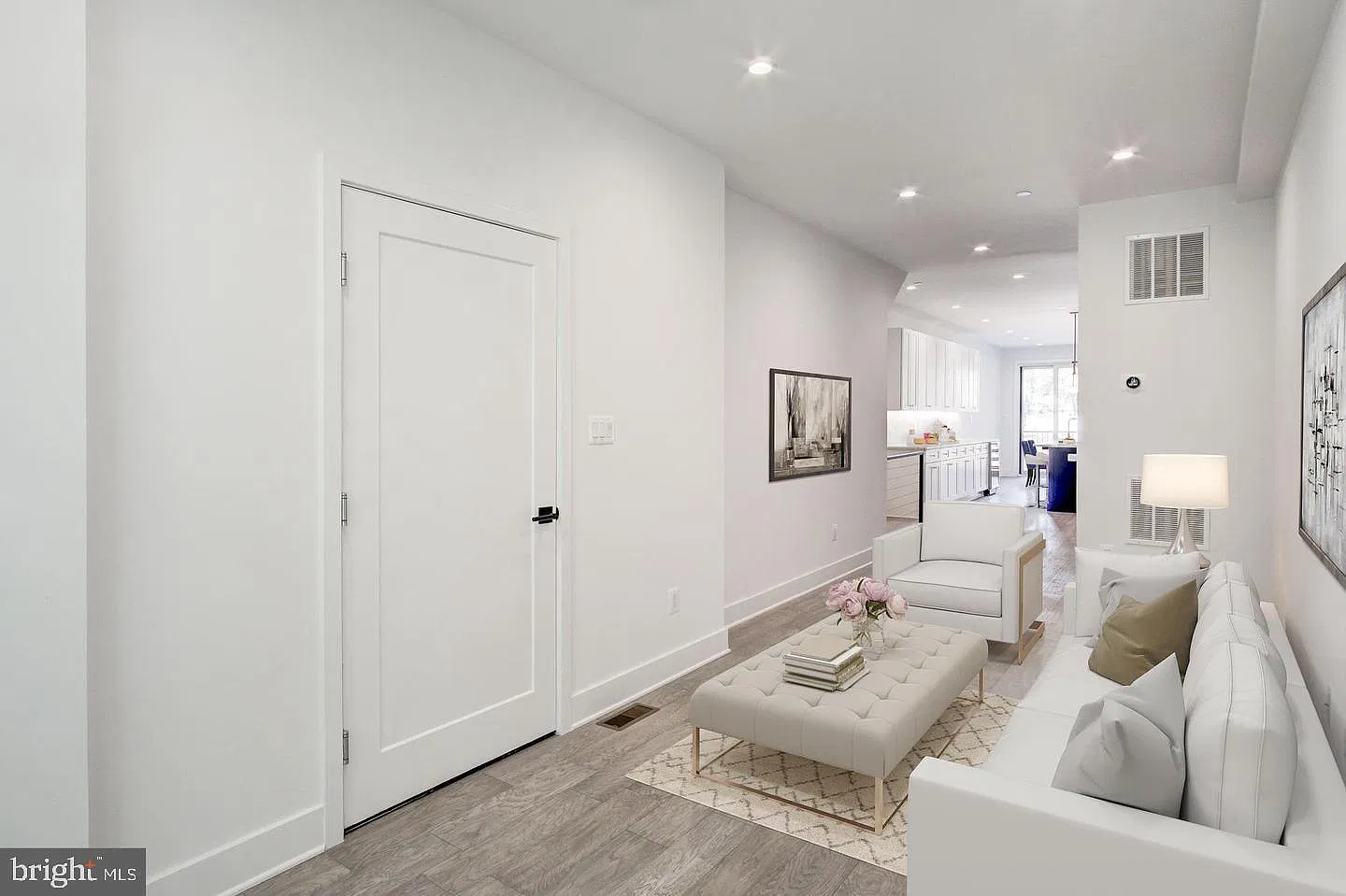 2 bed, 2.5 bath, 1560 sqft, $4,500 — Photo 4