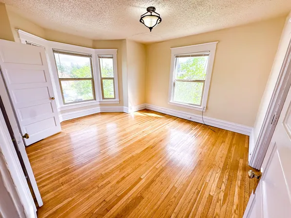 Casa Del Rey Apartments