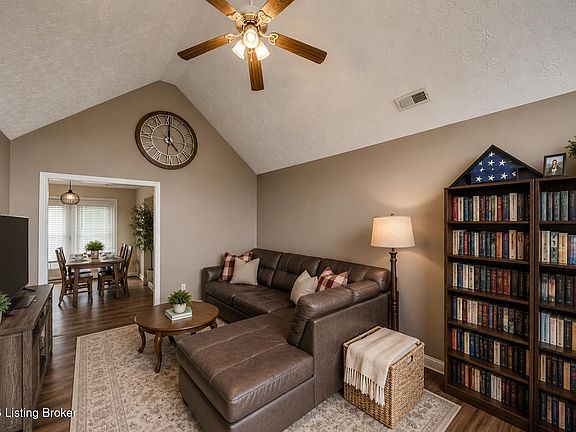 2nd image of 110 Tulip Dr